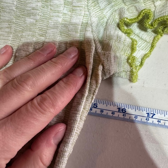 Forever 21 Y2K Ribbed Button Front Crop Baby Tee Top Green White Size L Lettuce - Picture 8 of 9